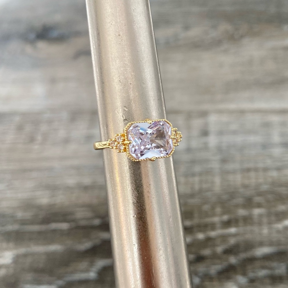 Sparkly Gold and Cushion Cut Crystal Ring Size 7